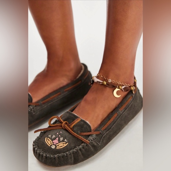 Free People Shoes - FREE PEOPLE Minnetonka for FP Ayashe Moccasins FLATS
